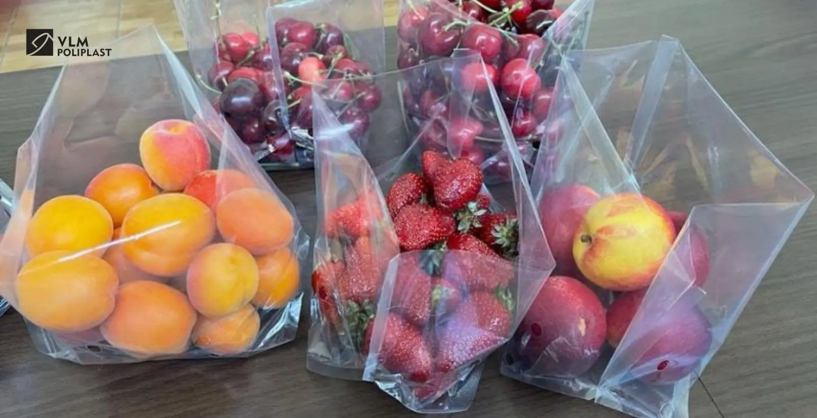 Pungi zip si gauri pentru caise, cirese, visine, piersici 1680x840 Pungi-zip-si-gauri-pentru-caise-cirese-visine-piersici